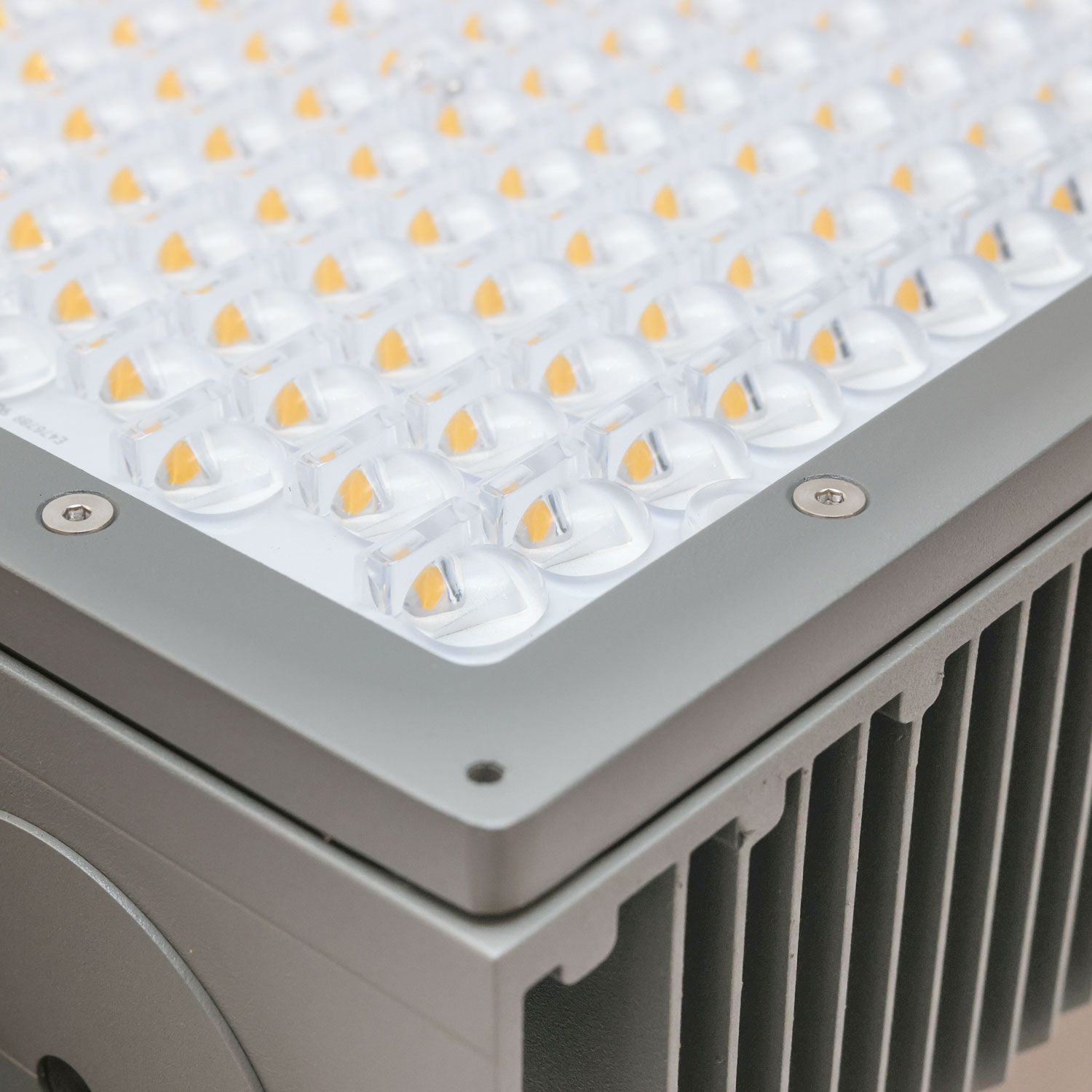 LED Flutlichtanlage LW 500W, 130x25°, 1 Modul (Lichtpunkt), DALI dimmbar, warmweiß, IP66