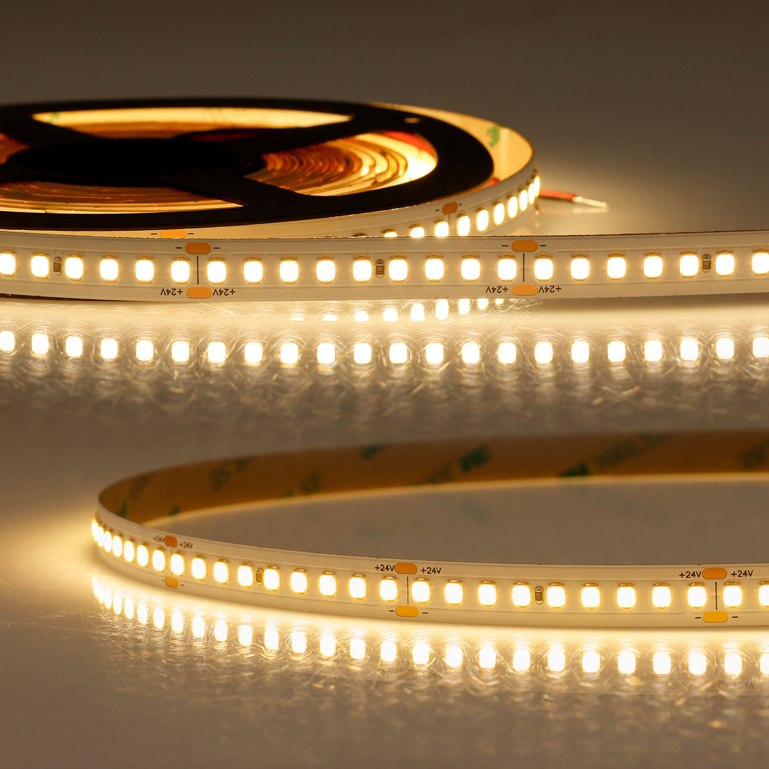 LED HEQ827 Flexband 185 lm/W, 24V DC, 9W, IP20, 2700K, 5m Rolle, 180 LED/m
